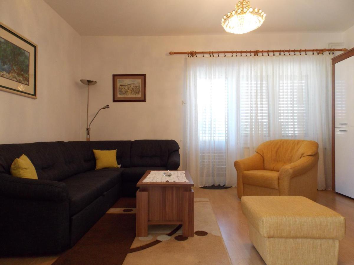 Apartment Sladic Njivice Eksteriør bilde