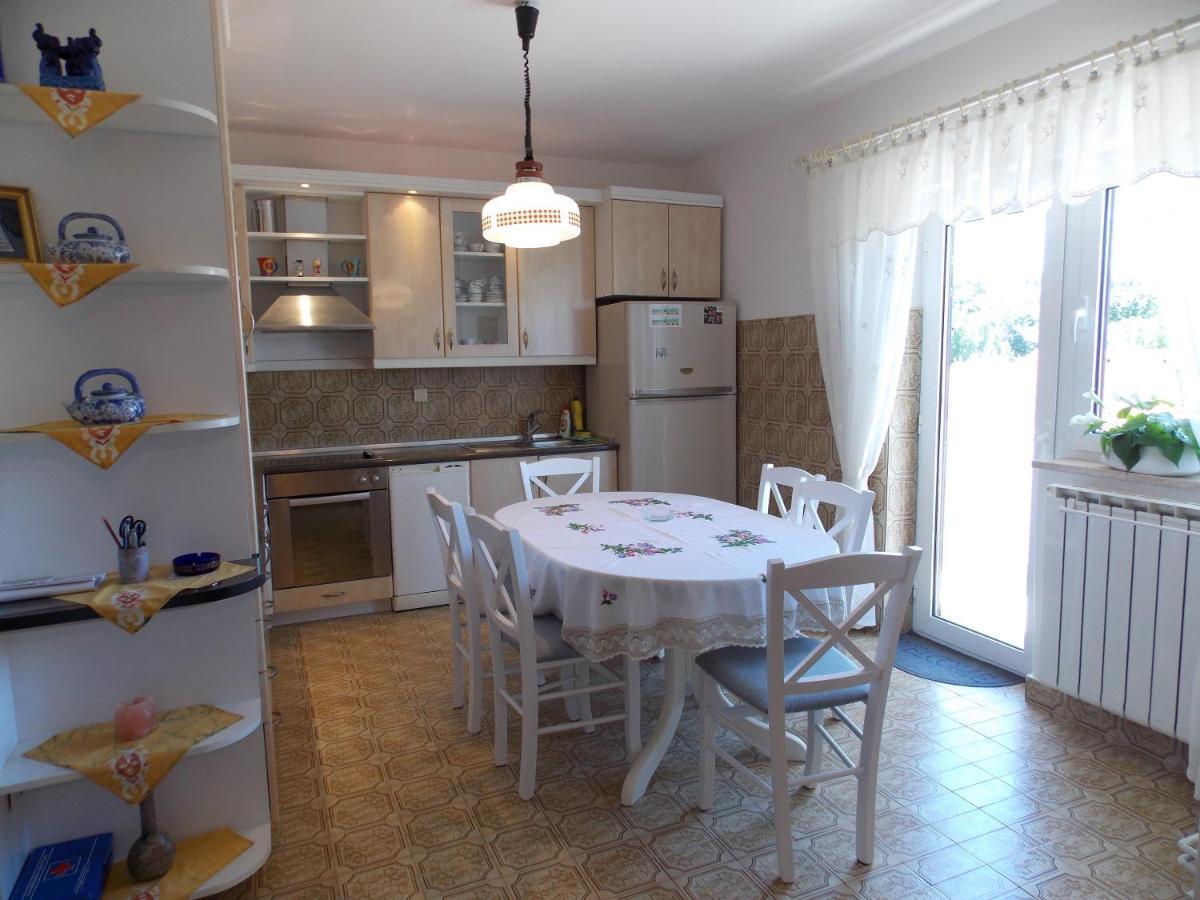 Apartment Sladic Njivice Eksteriør bilde